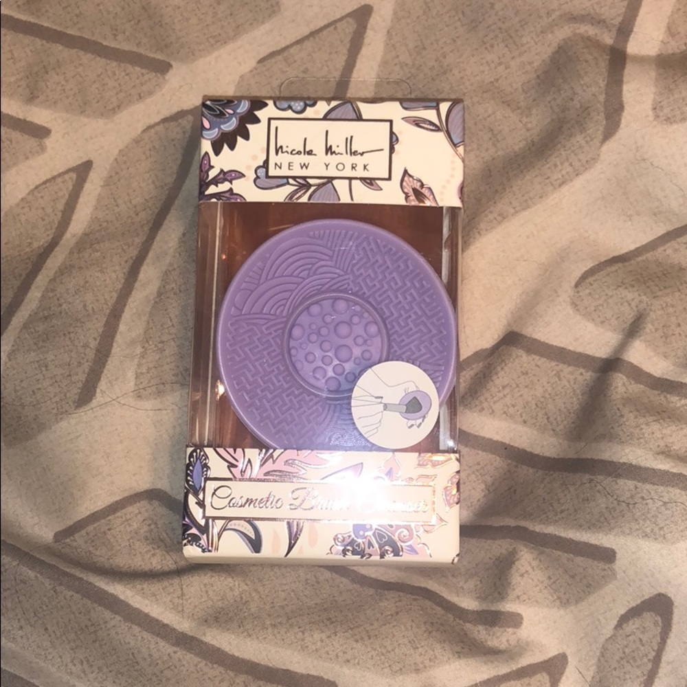 Makeup brush cleaner!